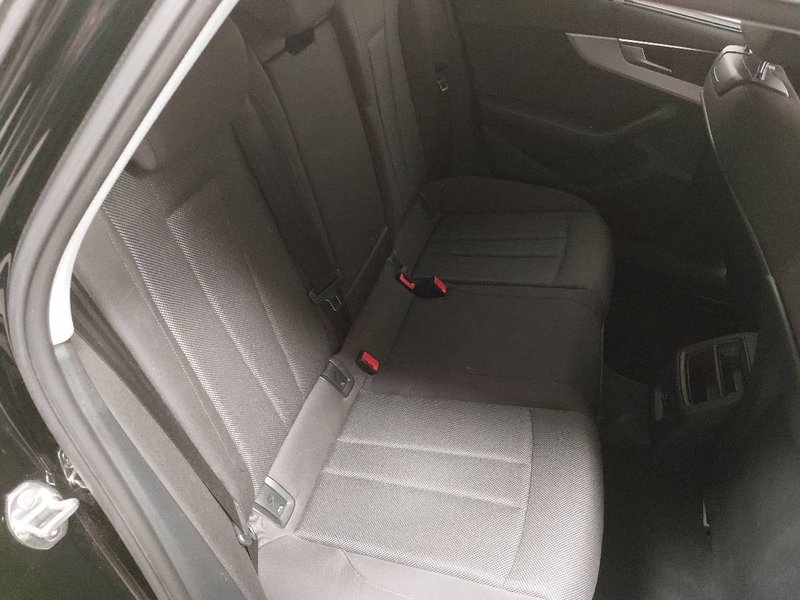 Audi A4 Avant 2.0 TDI automatik advanced • LED — 17
