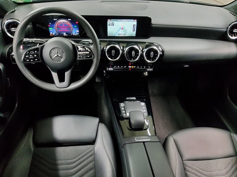Mercedes-Benz A 250 e automatik • LED • digitalni instrumenti — 5