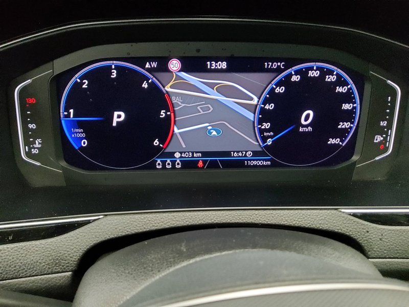 Volkswagen Passat Variant 2.0 TDI automatik Business • ACC • Full LED — 8