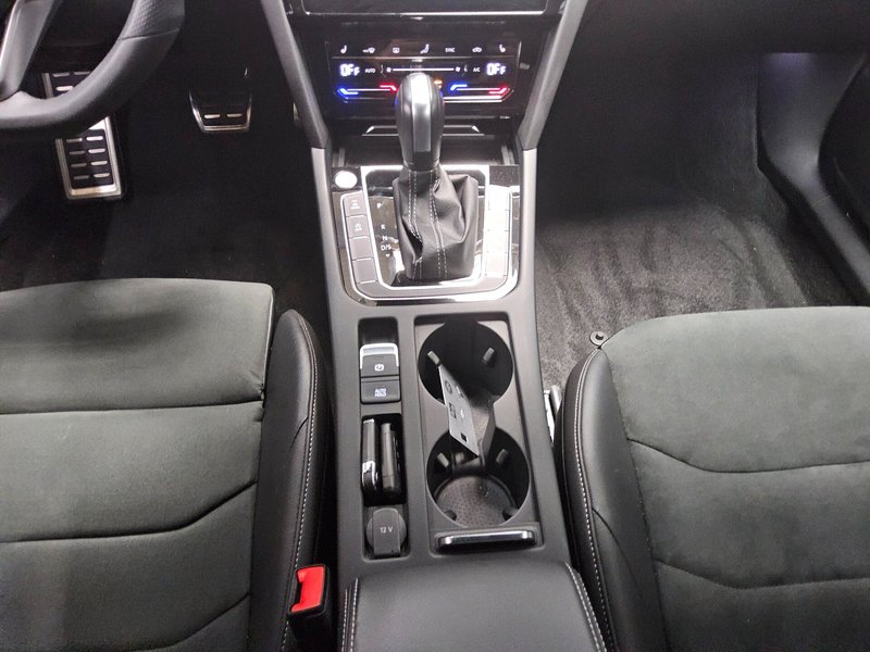 Volkswagen Arteon Shooting Brake 2.0 TDI automatik R-Line • ACC • Full LED — 6