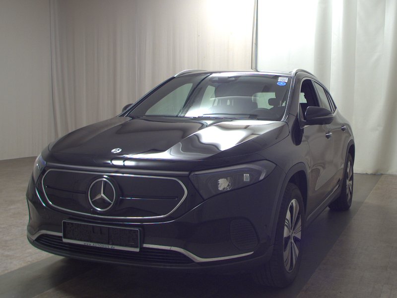 Mercedes-Benz EQA 250 Progressive • 360° kamera • ACC — 2