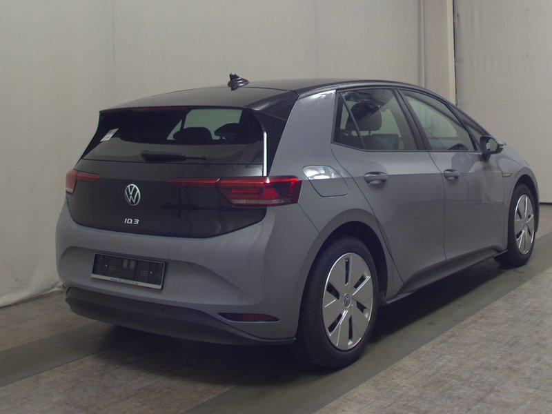 Volkswagen ID.3 Pro Performance • Full LED — 4