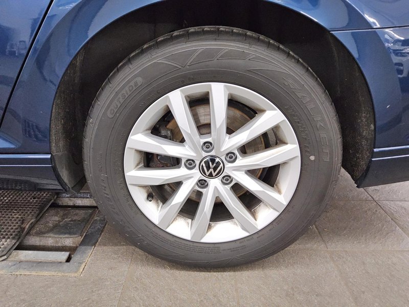 Volkswagen Passat Variant 2.0 TDI automatik Business • panorama • ACC — 10