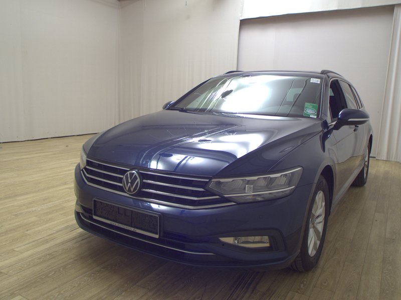 Volkswagen Passat Variant 2.0 TDI automatik Business • panorama • ACC — 2