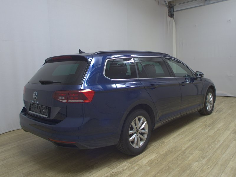 Volkswagen Passat Variant 2.0 TDI automatik Business • panorama • ACC — 4