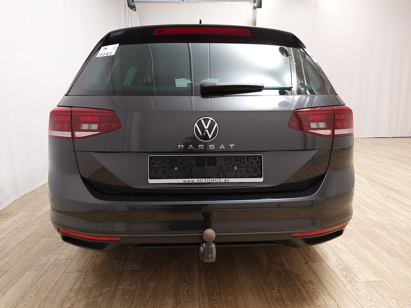 Volkswagen Passat Variant 2.0 TDI Business automatik • ACC • LED — 14