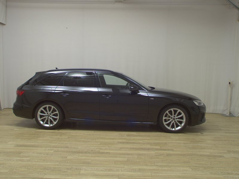 Audi A4 Avant 40 TDI automatik S line • ACC • el. peta vrata
