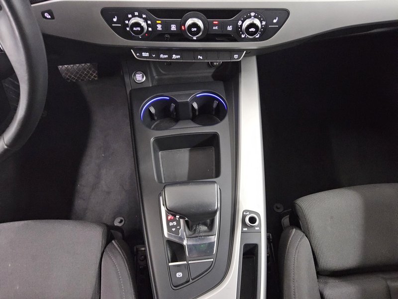 Audi A4 Avant 40 TDI automatik S line • ACC • el. peta vrata — 6