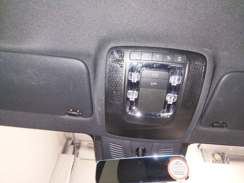 Mercedes-Benz EQB 300 Progressive • ACC • 360° kamera — 13