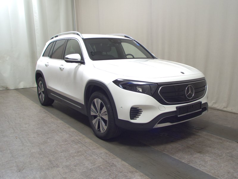 Mercedes-Benz EQB 300 Progressive • ACC • 360° kamera — 3