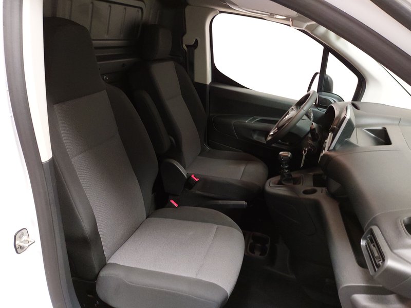 Opel Combo Cargo 1.5 D • tempomat • senzori za parkiranje — 10