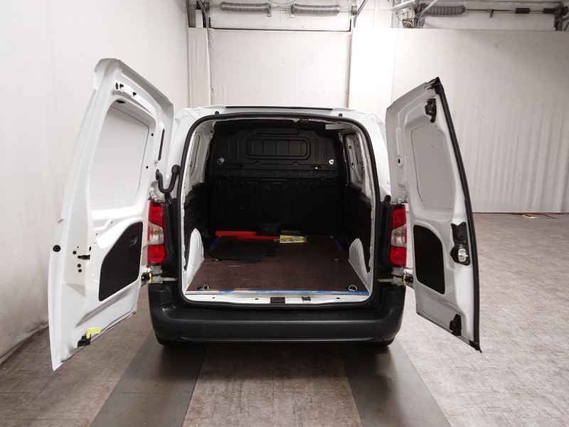 Opel Combo Cargo 1.5 D • tempomat • senzori za parkiranje — 15