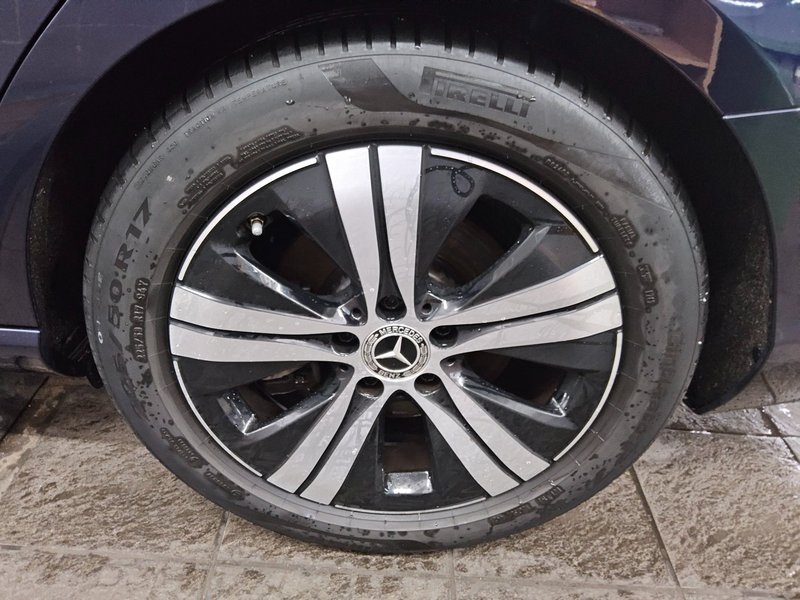Mercedes-Benz C 220 d karavan automatik Avantgarde • kožni interijer • ACC — 11