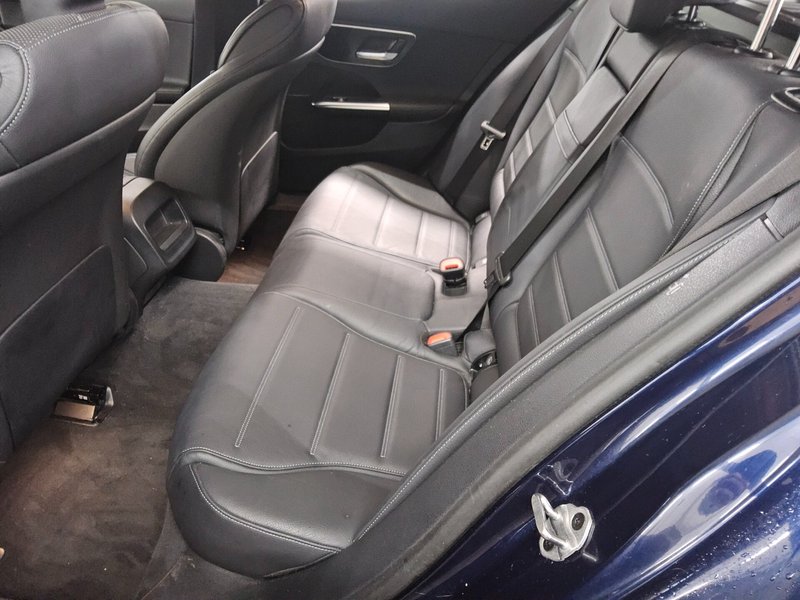 Mercedes-Benz C 220 d karavan automatik Avantgarde • kožni interijer • ACC — 13