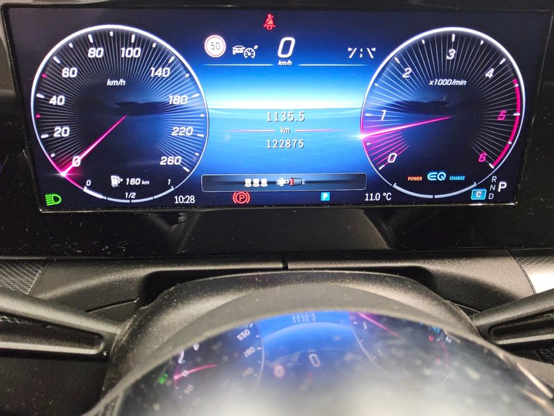 Mercedes-Benz C 220 d karavan automatik Avantgarde • kožni interijer • ACC — 8