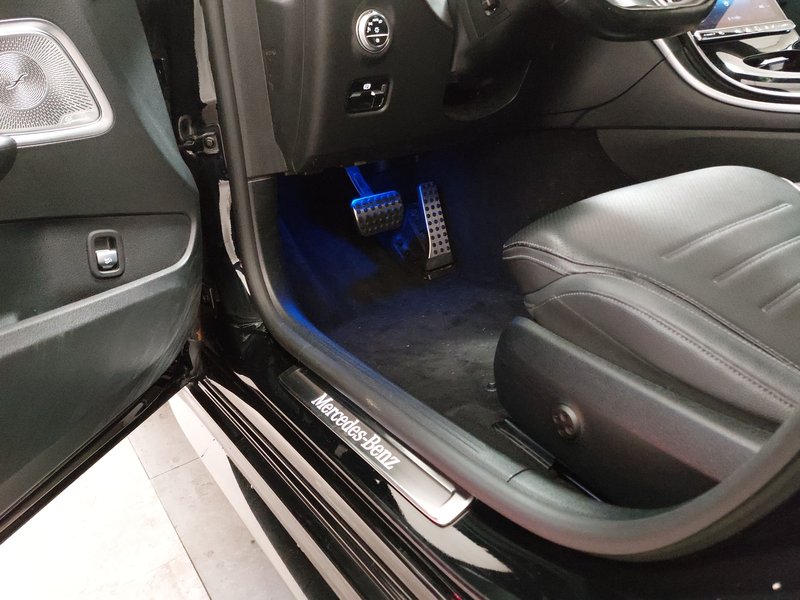 Mercedes-Benz C 200 d karavan AMG Line automatik • Full LED — 7