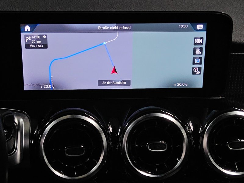 Mercedes-Benz GLB 250 automatik Progressive • ACC • LED — 7