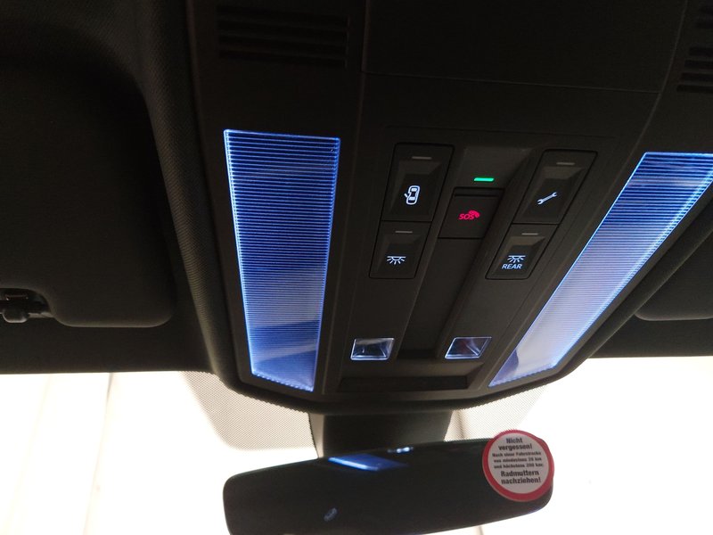 Volkswagen Touareg 3.0 TDI 4MOTION R-Line automatik • ACC • LED — 13