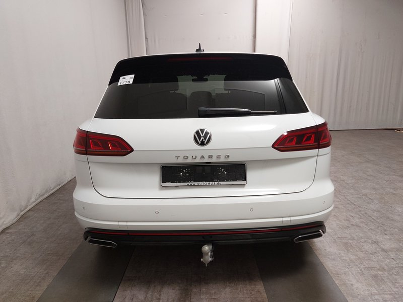 Volkswagen Touareg 3.0 TDI 4MOTION R-Line automatik • ACC • LED — 14