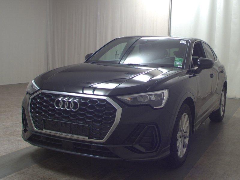 Audi Q3 Sportback 35 TDI automatik • koža • digitalni instrumenti — 2