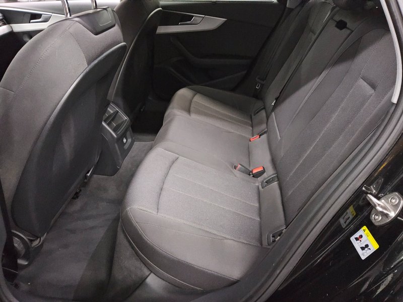Audi A4 Avant 35 TDI automatik • ACC • Full LED — 13