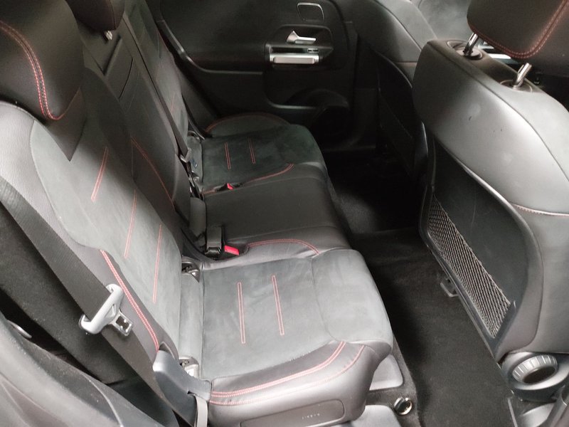 Mercedes-Benz GLB 220 d automatik AMG Line • sjedala s memorijom • panorama — 12