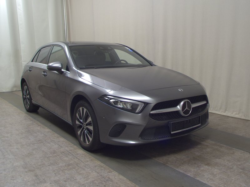 Mercedes-Benz A 250 e automatik • LED • ACC — 3