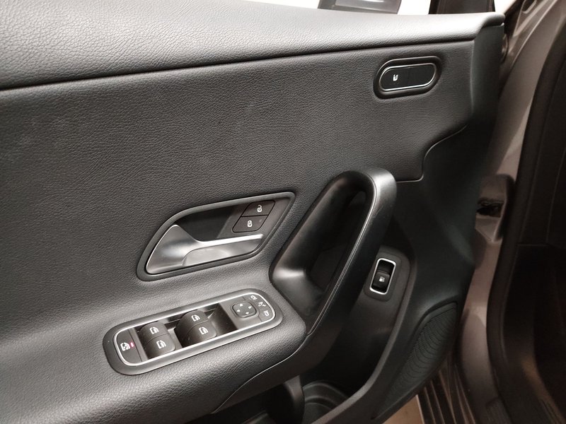 Mercedes-Benz A 250 e automatik • LED • ACC — 5