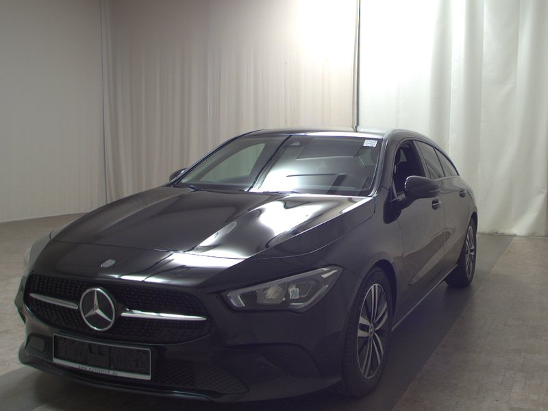 Mercedes-Benz CLA 200 d automatik Progressive • LED • navi — 2