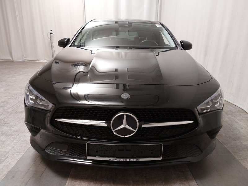 Mercedes-Benz CLA 200 d automatik Progressive • LED • navi — 9