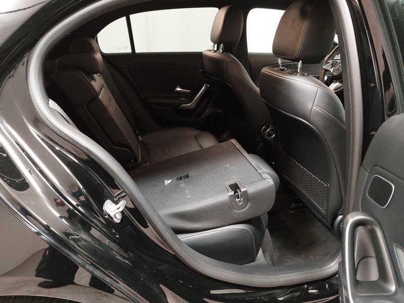 Mercedes-Benz A 200 d automatik Progressive • asistent parkiranja — 11