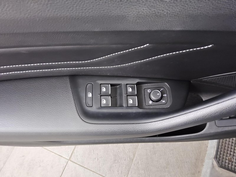 Volkswagen Arteon Shooting Brake 2.0 TDI automatik R-Line • ACC • Full LED — 10