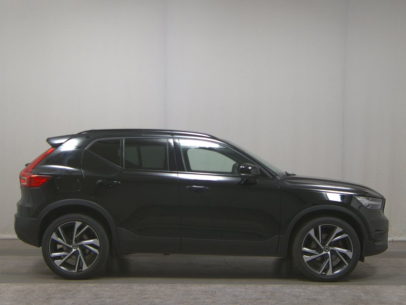 Volvo XC40 T4 automatik R-Design • 360° kamera • električna peta vrata