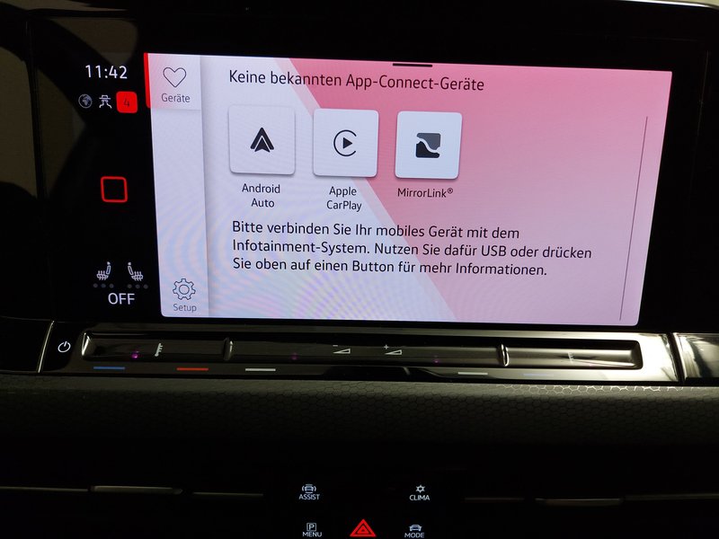 Volkswagen Golf 8 2.0 TSI GTI automatik • ACC • Full LED — 18