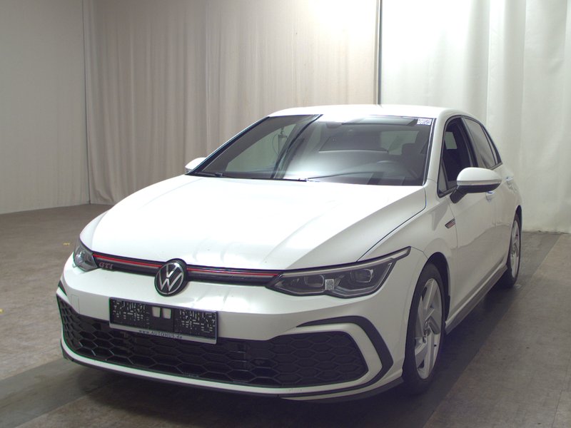 Volkswagen Golf 8 2.0 TSI GTI automatik • ACC • Full LED — 2