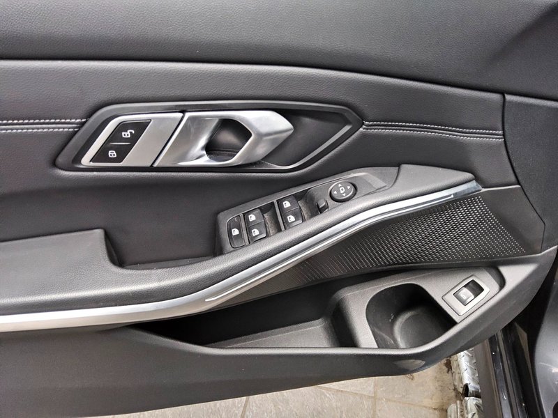 BMW 330d Touring xDrive automatik Sport Line • ACC • LED — 10