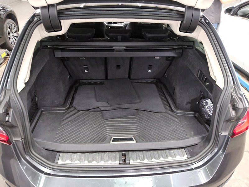BMW 330d Touring xDrive automatik Sport Line • ACC • LED — 12