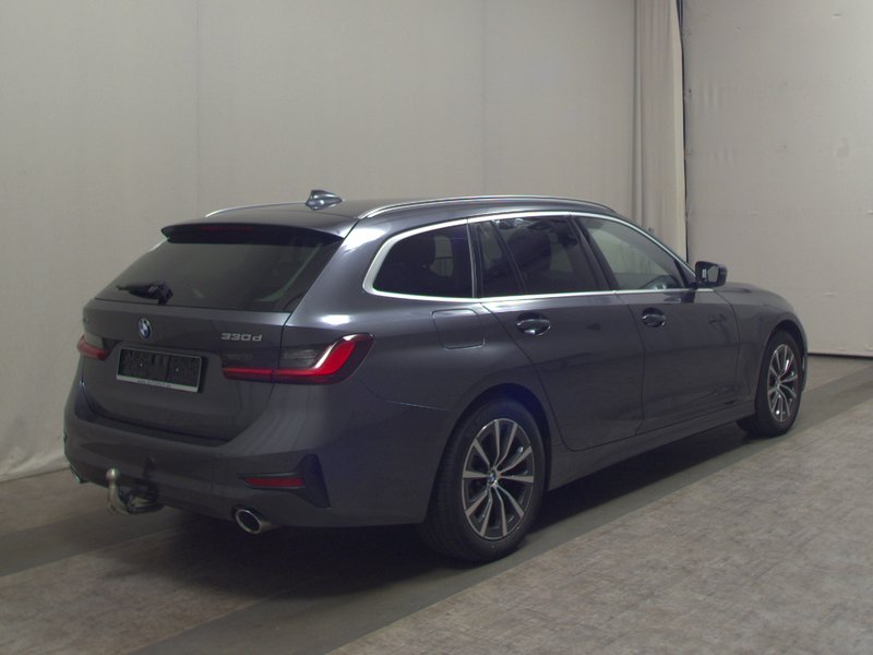 BMW 330d Touring xDrive automatik Sport Line • ACC • LED — 4