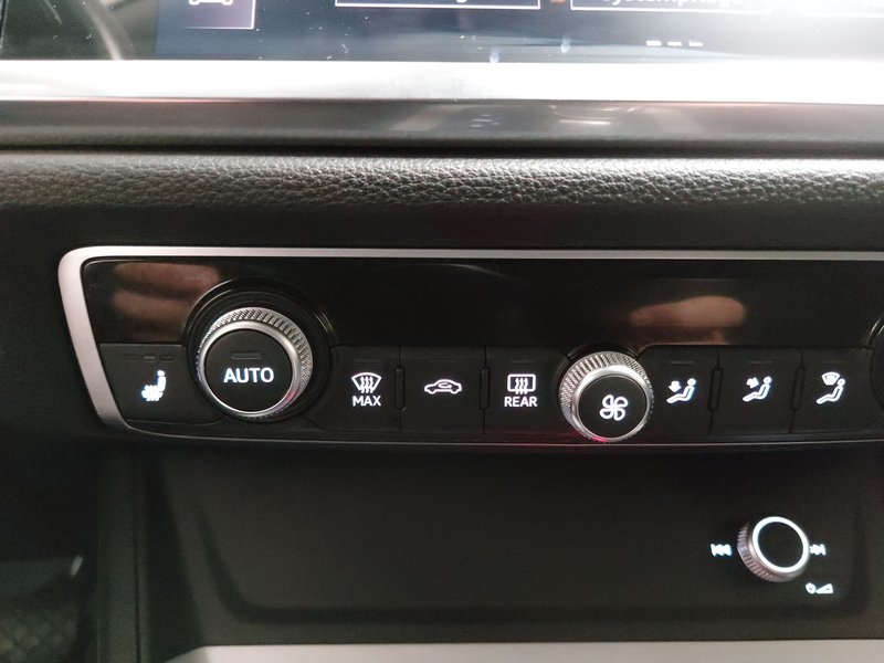 Audi Q3 Sportback 35 TDI S line automatik • ACC • električna peta vrata — 15