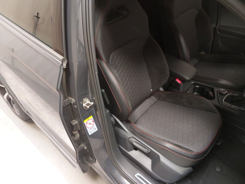 SEAT Tarraco 2.0 TDI automatik FR-Line • AHK • Full LED — 10