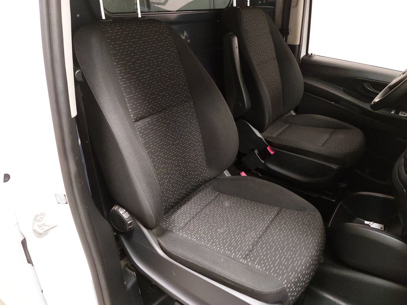 Mercedes-Benz Vito 114 CDI automatik • AHK • digitalni instrumenti — 10