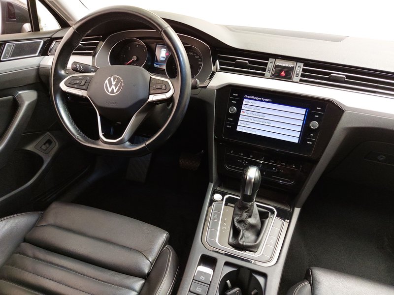 Volkswagen Passat Variant 2.0 TDI Business • 360° kamera • masaža — 19