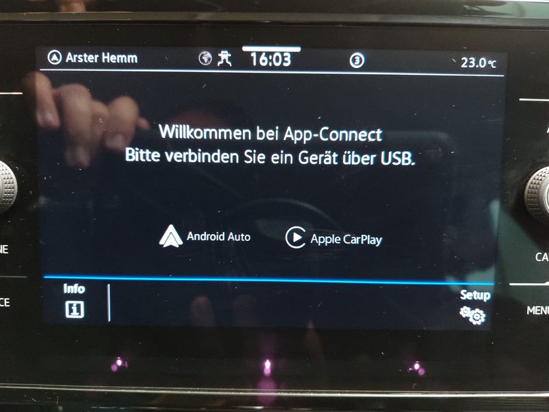 Volkswagen Passat Variant 2.0 TDI Business • 360° kamera • masaža — 21