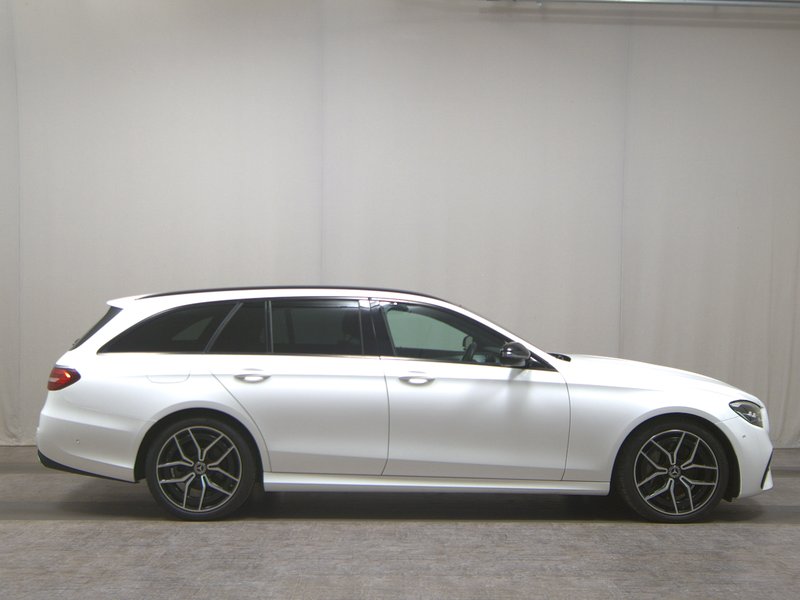 Mercedes-Benz E 220 d 4MATIC karavan automatik AMG Line • električna peta vrata