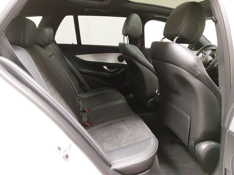 Mercedes-Benz E 220 d 4MATIC karavan automatik AMG Line • električna peta vrata — 12