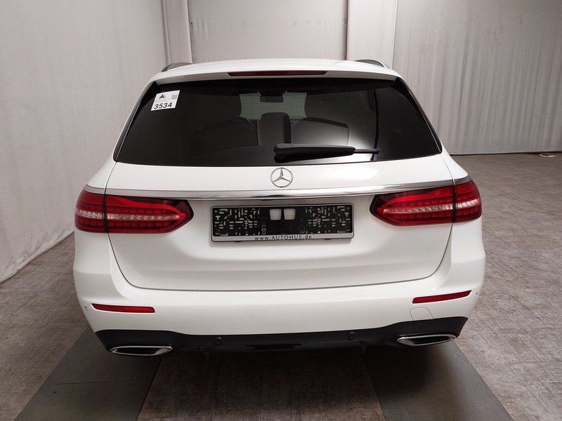 Mercedes-Benz E 220 d 4MATIC karavan automatik AMG Line • električna peta vrata — 14