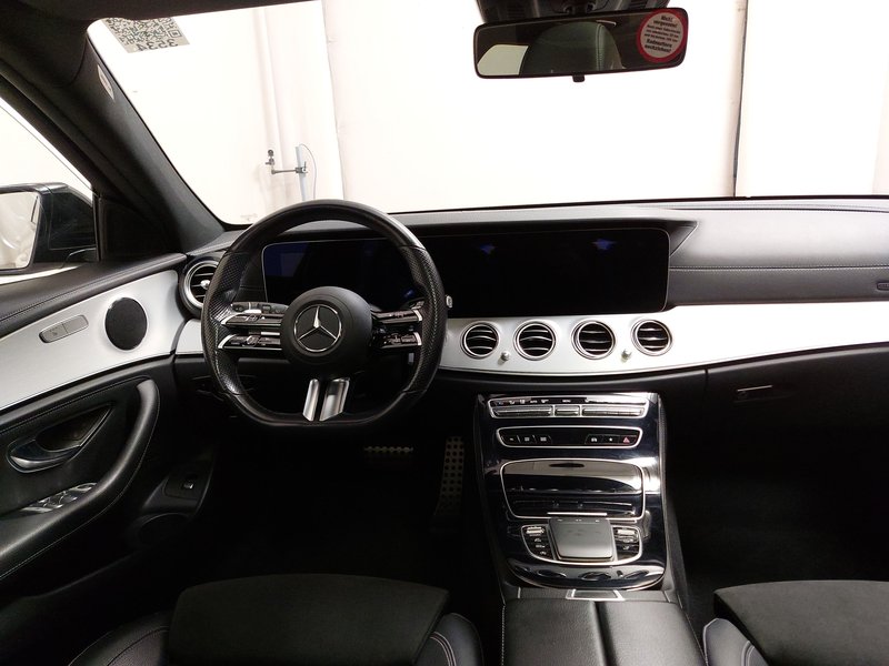 Mercedes-Benz E 220 d 4MATIC karavan automatik AMG Line • električna peta vrata — 18