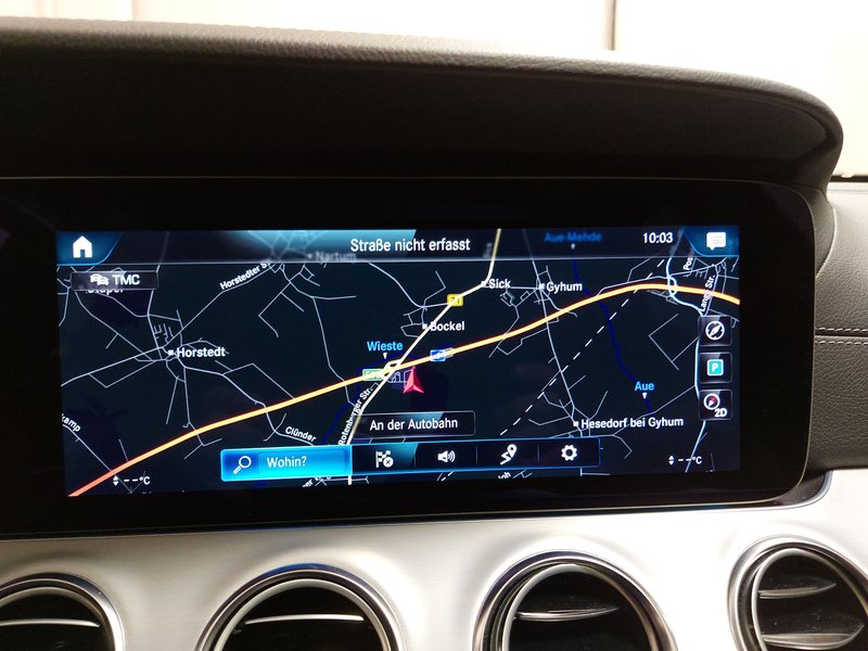 Mercedes-Benz E 220 d 4MATIC karavan automatik AMG Line • električna peta vrata — 19