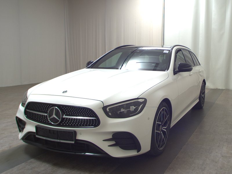 Mercedes-Benz E 220 d 4MATIC karavan automatik AMG Line • električna peta vrata — 2