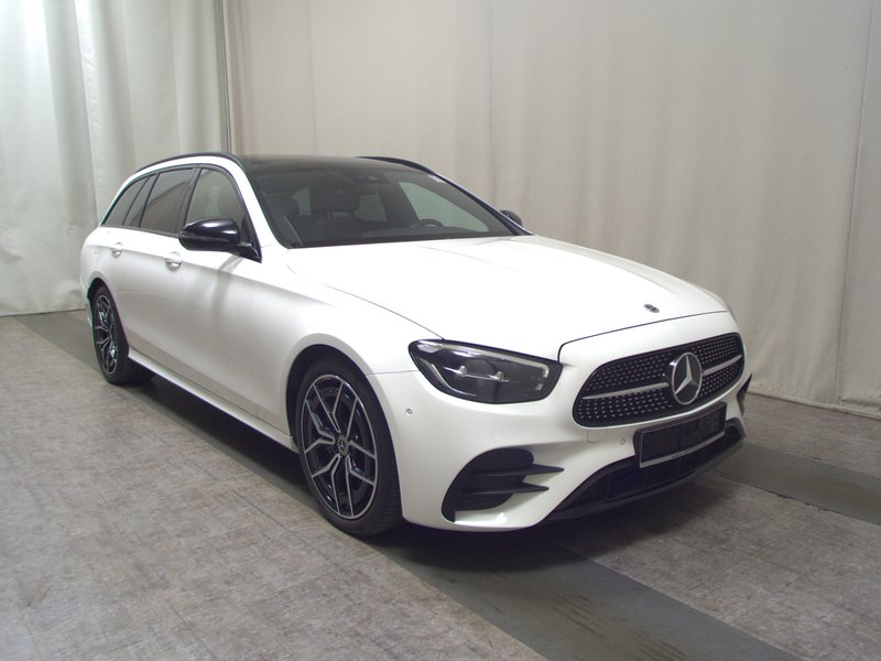 Mercedes-Benz E 220 d 4MATIC karavan automatik AMG Line • električna peta vrata — 3